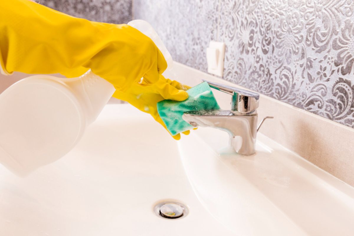 Professional kitchen cleaning